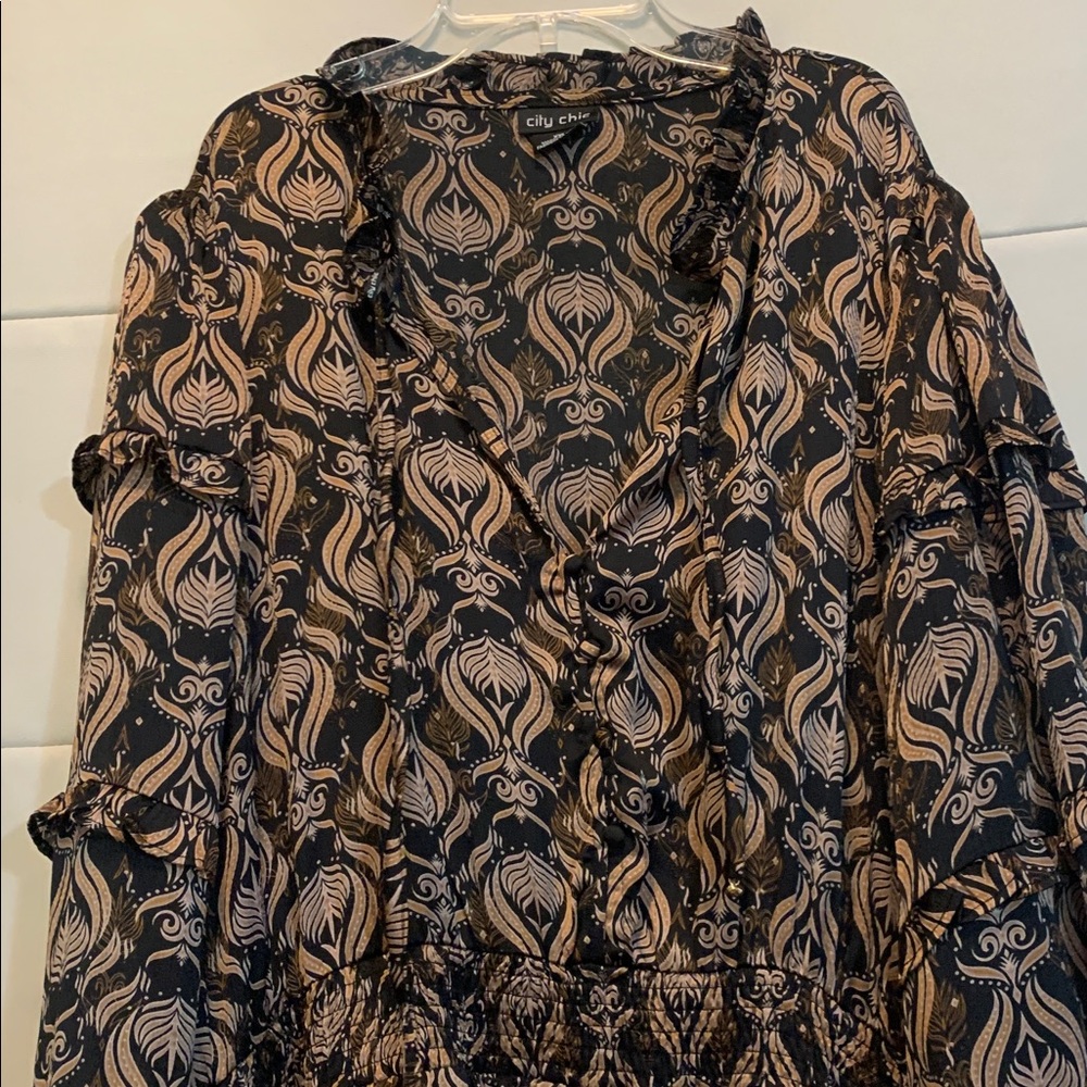 City Chic Black and Tan Ruffle Patterned Dress XXL Feminine Elegant Semi Formal - Picture 5 of 7